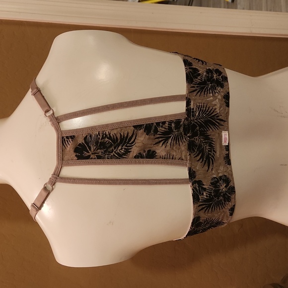 VS Pink Tan Front Snap Bra with Black Print (0653) - Picture 2 of 5